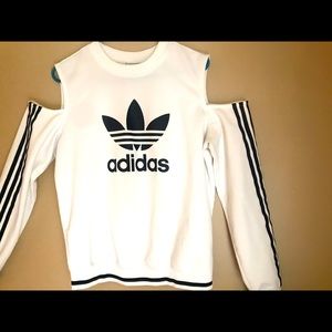 Adidas trefoil classic cold shoulder sweatshirt M